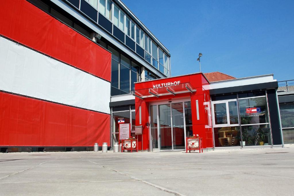 Hotel Gasthof Zur Linde Neuhofen an der Ybbs Exterior foto